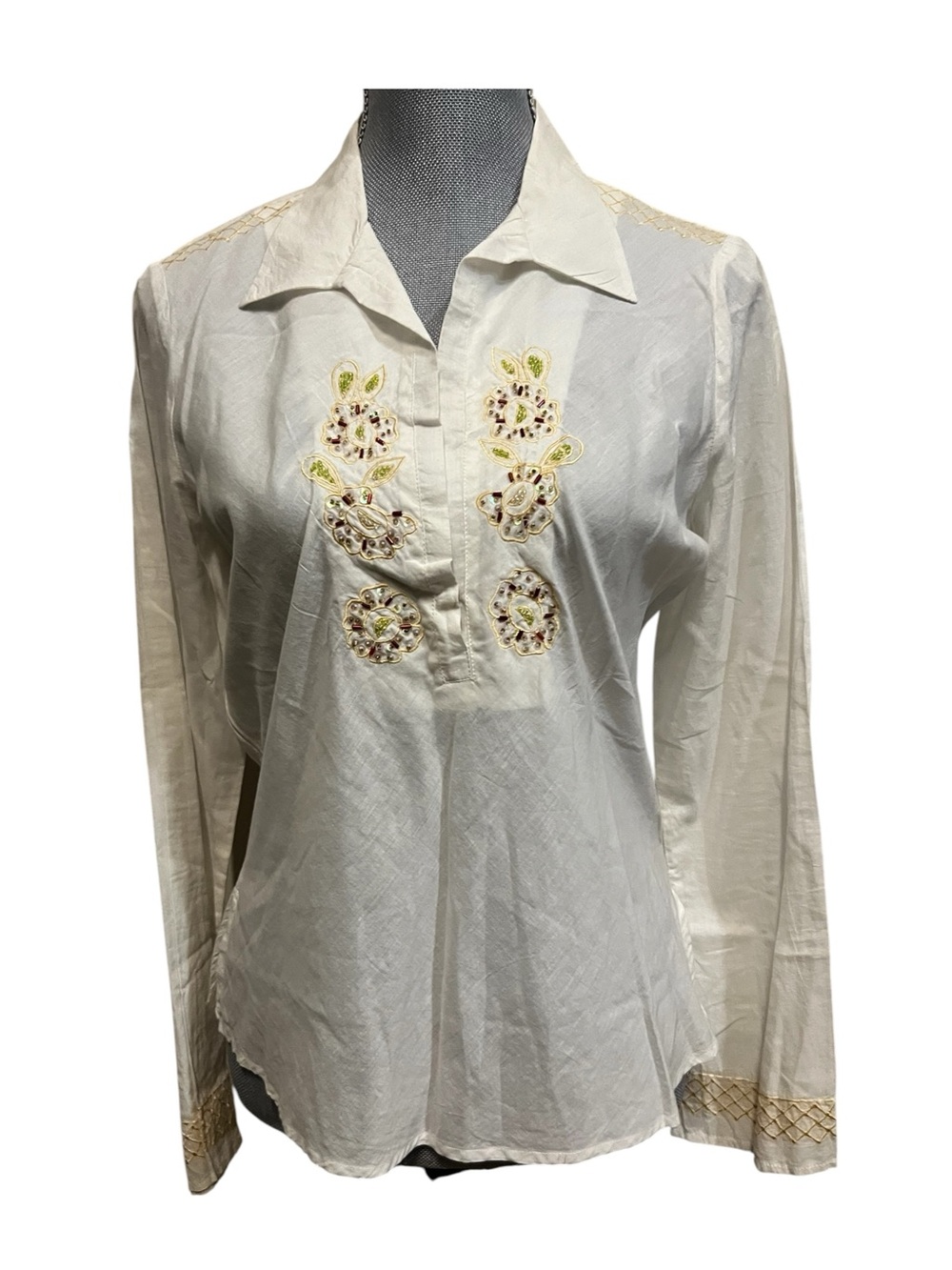 100% Cotton Rampage White Long-Sleeve Embroidered Popover Shirt